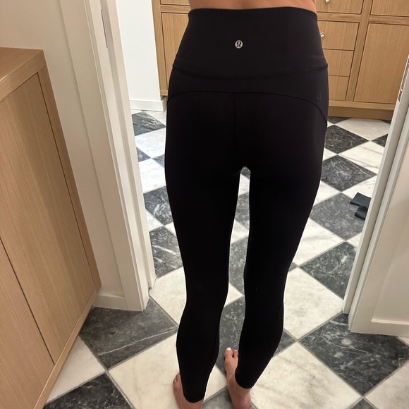 lululemon Black 7/8 leggings - Picture 2 of 7